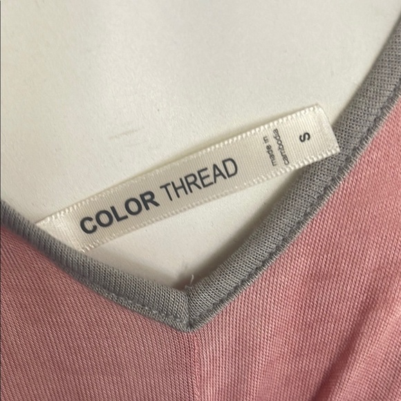 2 Pack Women's Pink light and airy Yoga tank top NWT - Picture 3 of 3